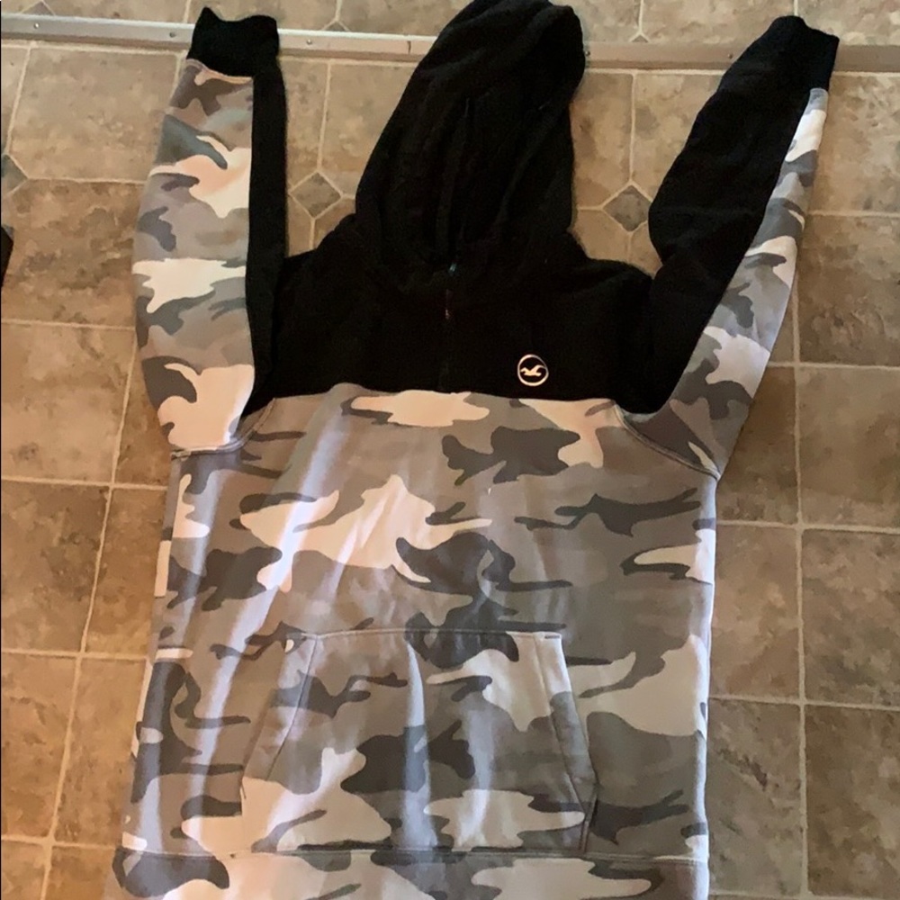 sweat shirt